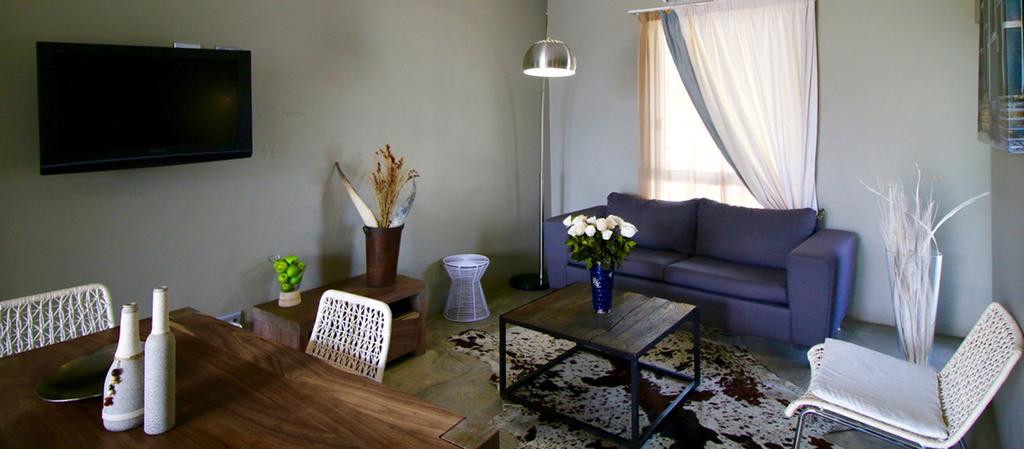 The Village Courtyard Suites & Executive Apartment Windhoek Luaran gambar