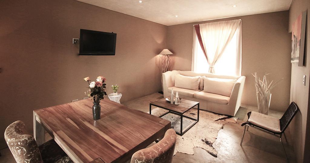 The Village Courtyard Suites & Executive Apartment Windhoek Luaran gambar