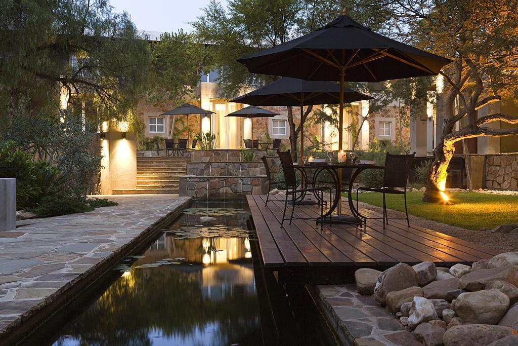 The Village Courtyard Suites & Executive Apartment Windhoek Luaran gambar