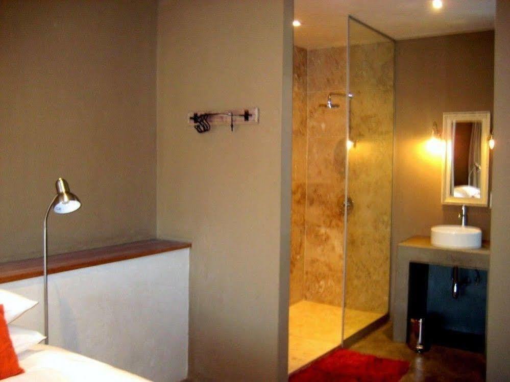 The Village Courtyard Suites & Executive Apartment Windhoek Luaran gambar